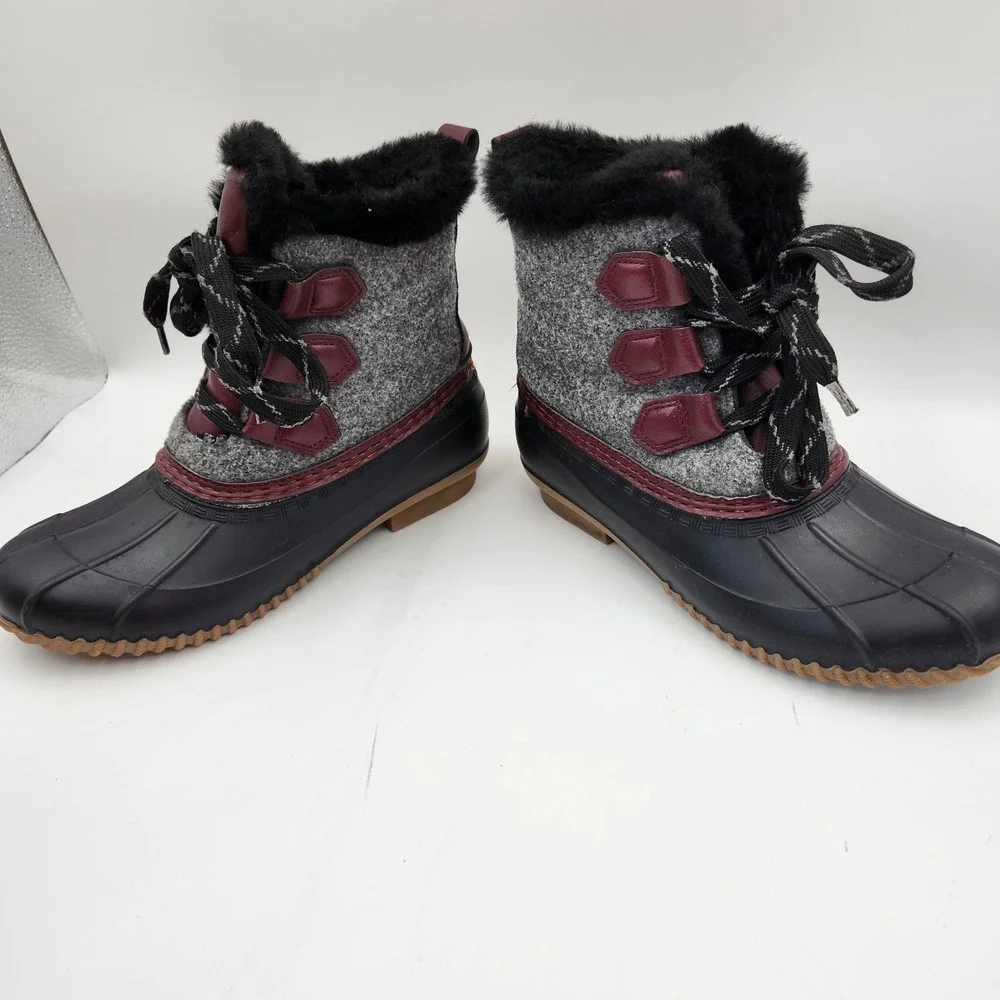 Maurices Bootie Womens US 6 Black Gray Lined Round Toe Winter‎ Snow Boots